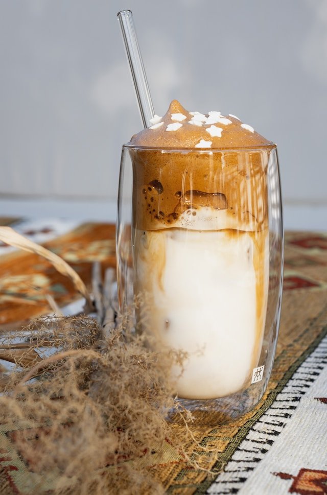 What is a Dalgona Coffee? Origins, Preparation, and Variations